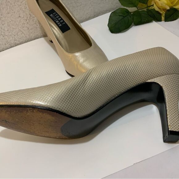 Stuart Weitzman Classic Neutral Pump Heel Fashion Work Shoe 8 - Picture 3 of 10